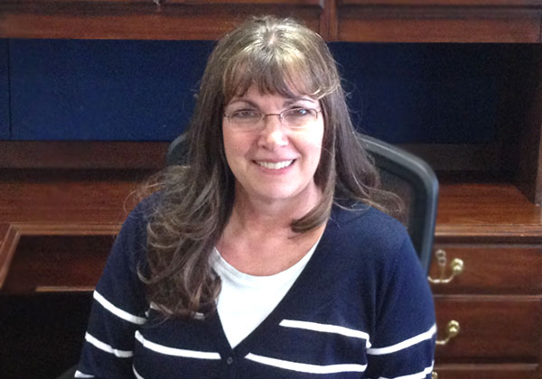 anita Anita Derringer